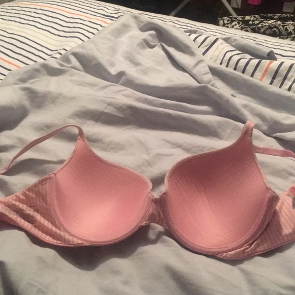 Victoria Secret bra - Picture 2 of 5